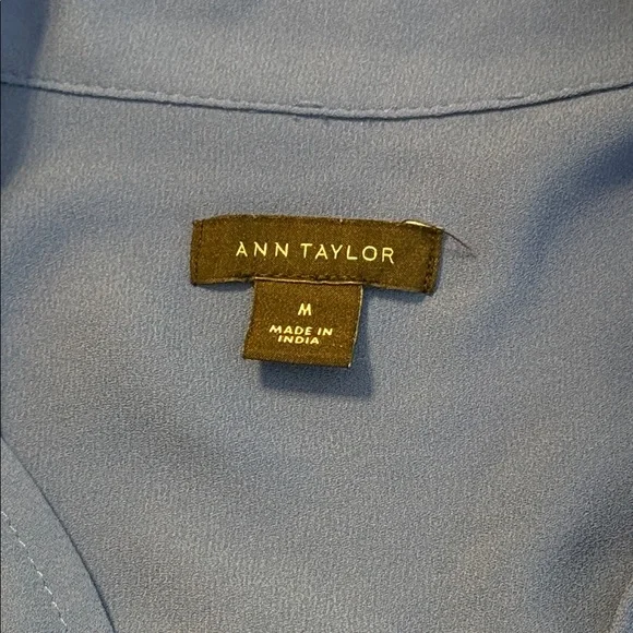 Ann Taylor Women’s Blue Camp Shirt Blouse Size M - Picture 10 of 13
